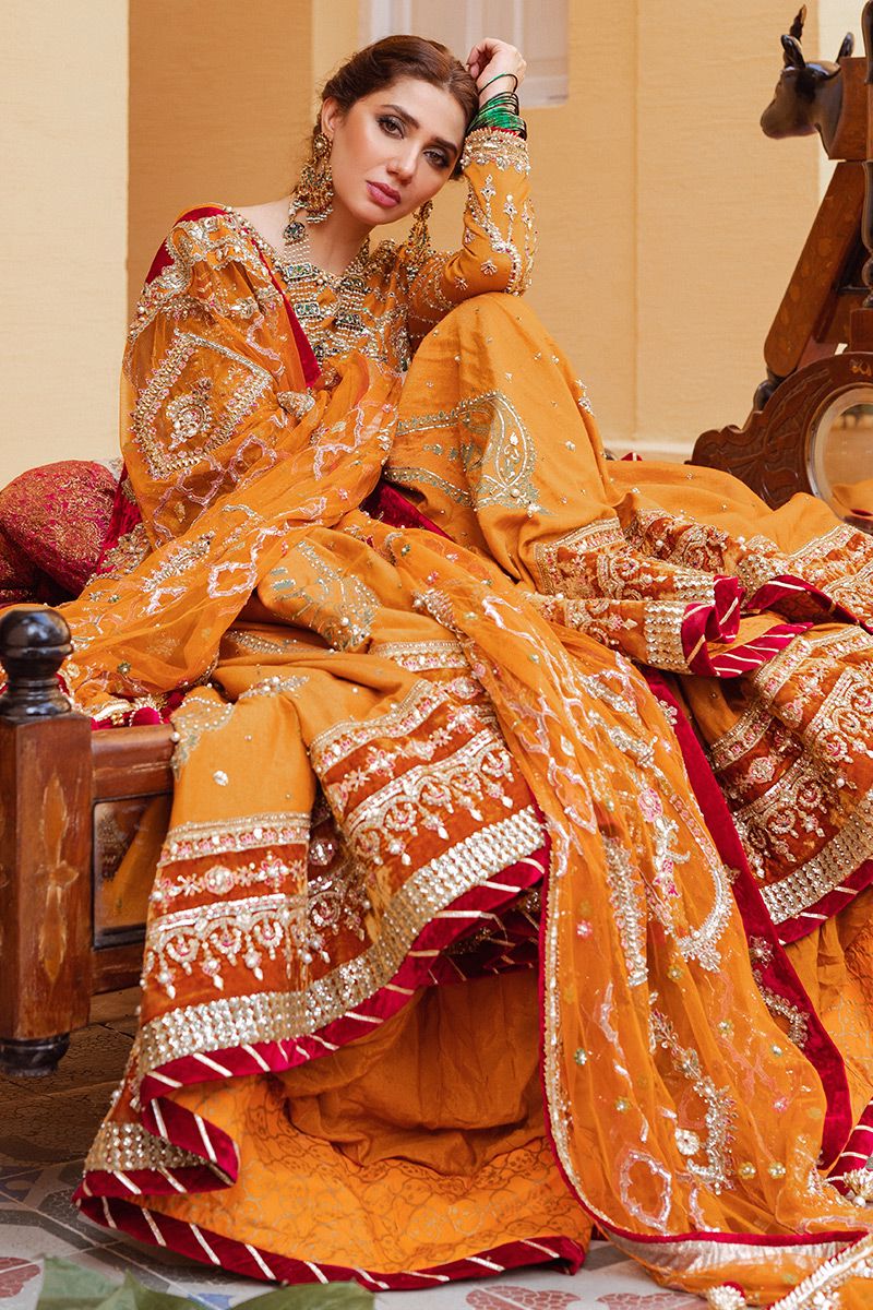 Mehndi-dresses-2020-Pakistani-Bridal-Dresses-Pakistani-wedding-Dresses-in-Pakistan-Pakistani-designer-Bridal-Dresses