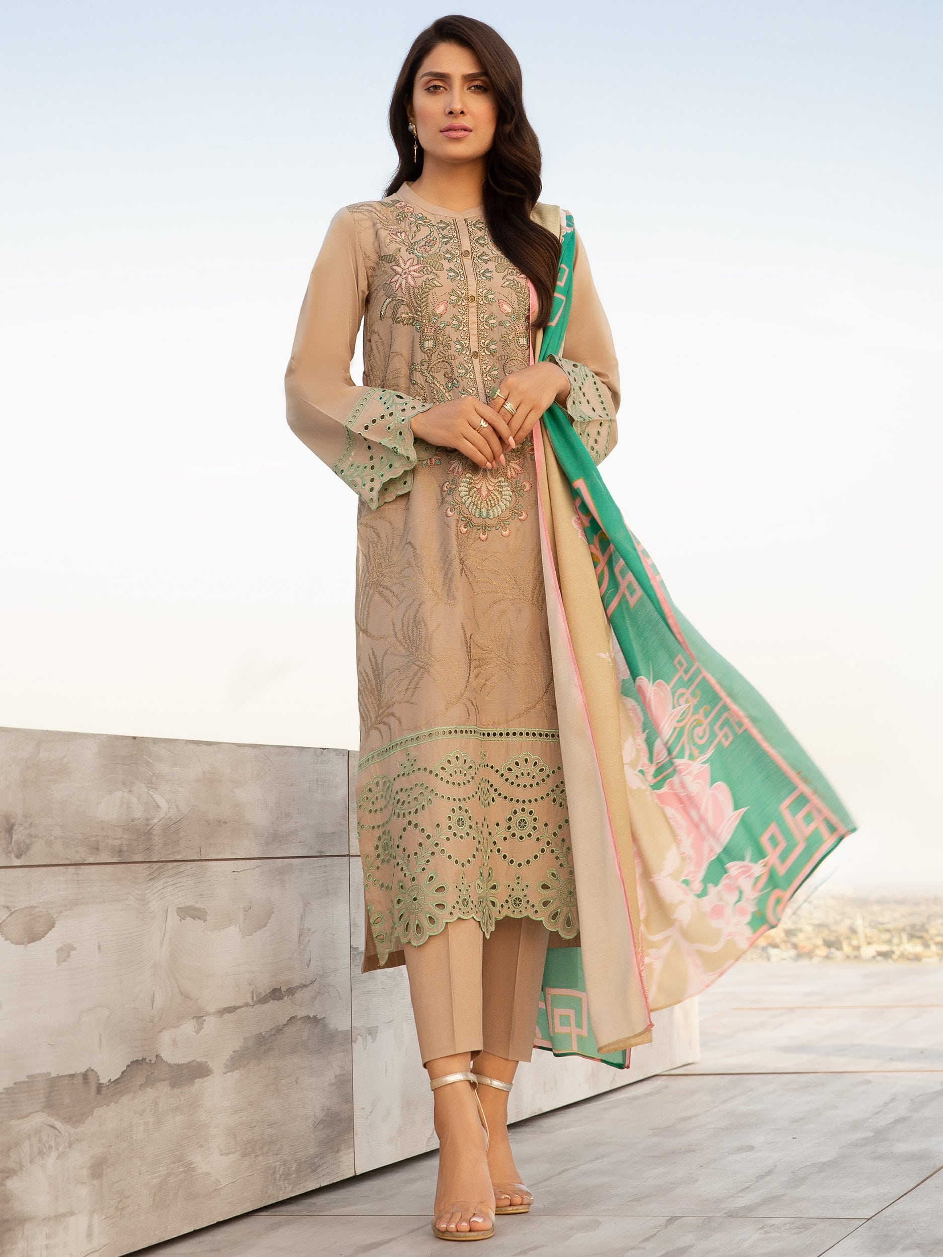 shalwar-kameez-online-shopping-in-pakistan-girls-dresses