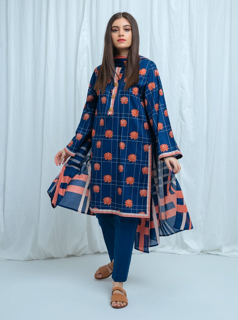 Online-Shopping-in-Pakistan-girls-dresses-beechtree-sale