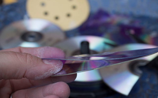 Tutorial of Birdbath with DVDs 6