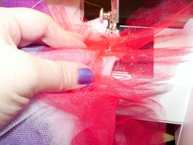 Tutorial of Tulle-Headband-and-a-Ruffle-Butt 14