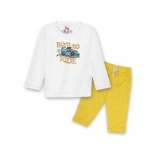 16584960860_AllureP_T-shirt_White_Born_Yellow_Trousers.jpg