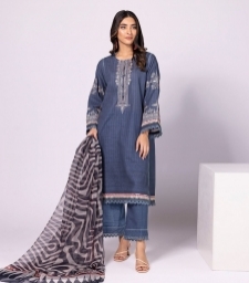 16902848960_Essentials-Print-Light-Khaddar-Suit-on-khaadi-sale-01.jpg