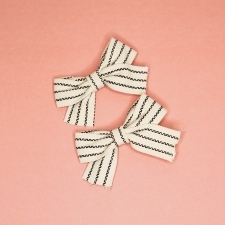 16951357960_Black__off-White_Bow_Hairclips_For_Girls.jpg