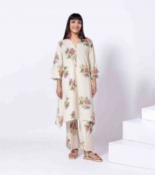 17519878340_Crosshatch_Poplin_Embroidered_floral_Kurta_by_Khaadi.jpg