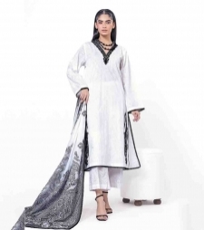 17524994620_Black_White_Embroidered_Lawn_3pc_Suit_by_Khaadi.jpg
