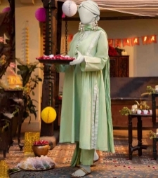 17549927530_Classic_Fit_Green_Lawn_Embroidered_3pc_Stitched_Suit_14_August_Azadi_Sale.jpg