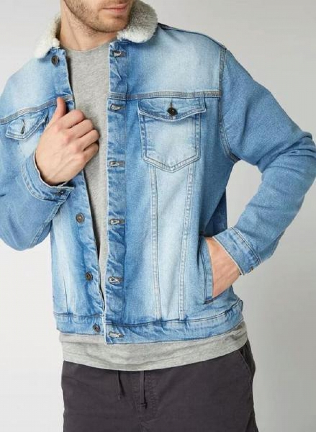 Buy DENIM MEN'S CLASSIC DENIM JACKET WITH FUR in Pakistan online