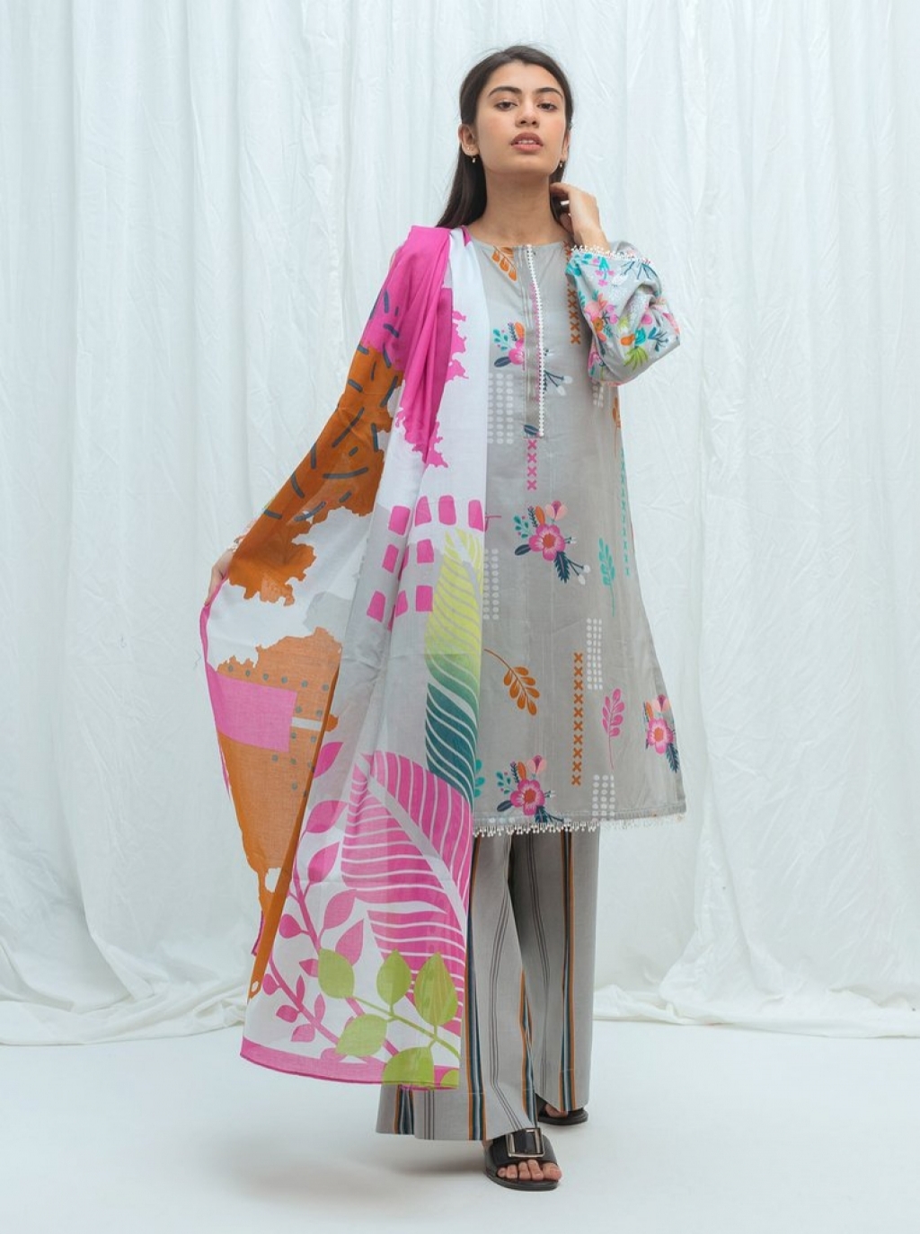 Buy Dove Grey-Printed-3P Unstitched S21 