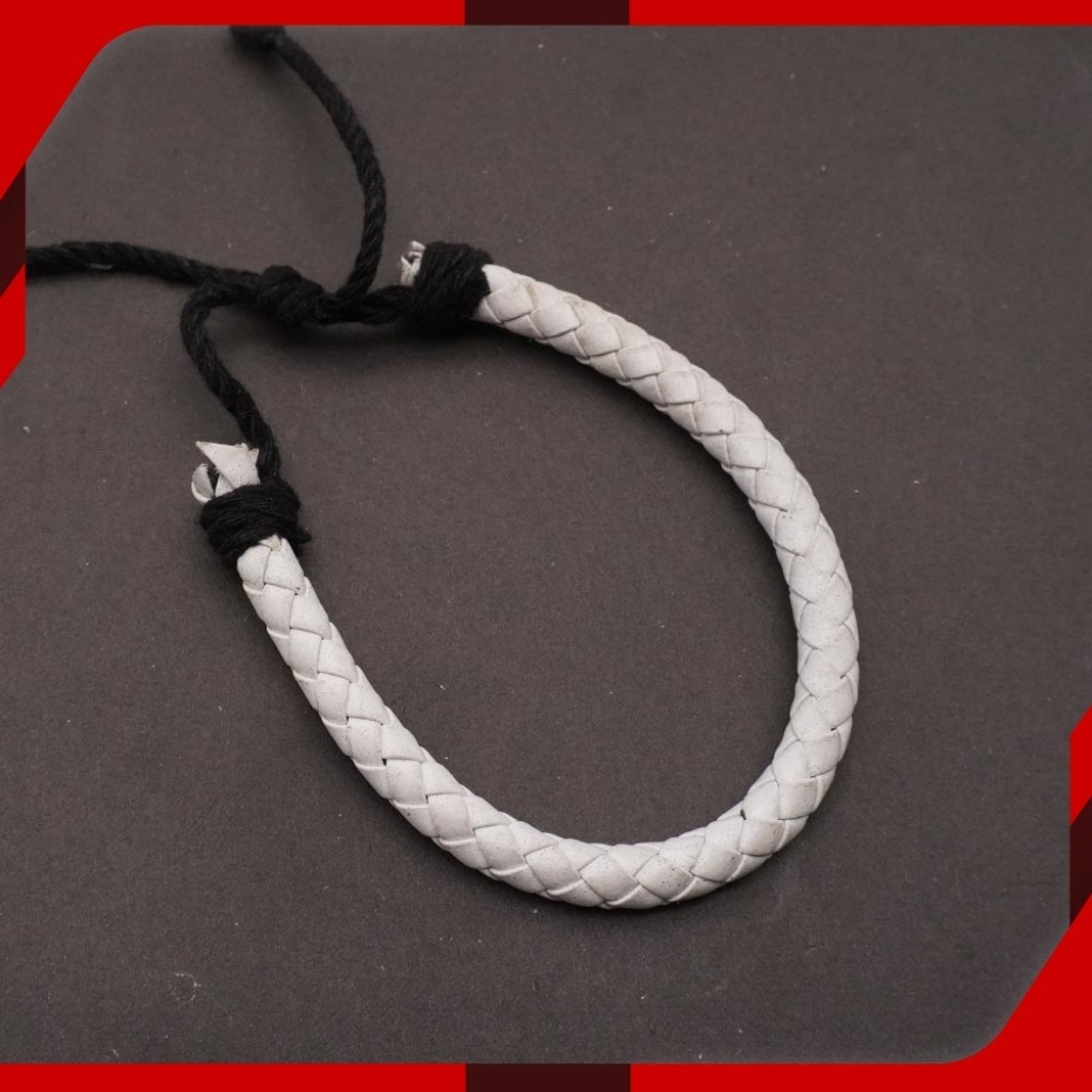 16305032410_Leather-White-Bracelet-main.jpg