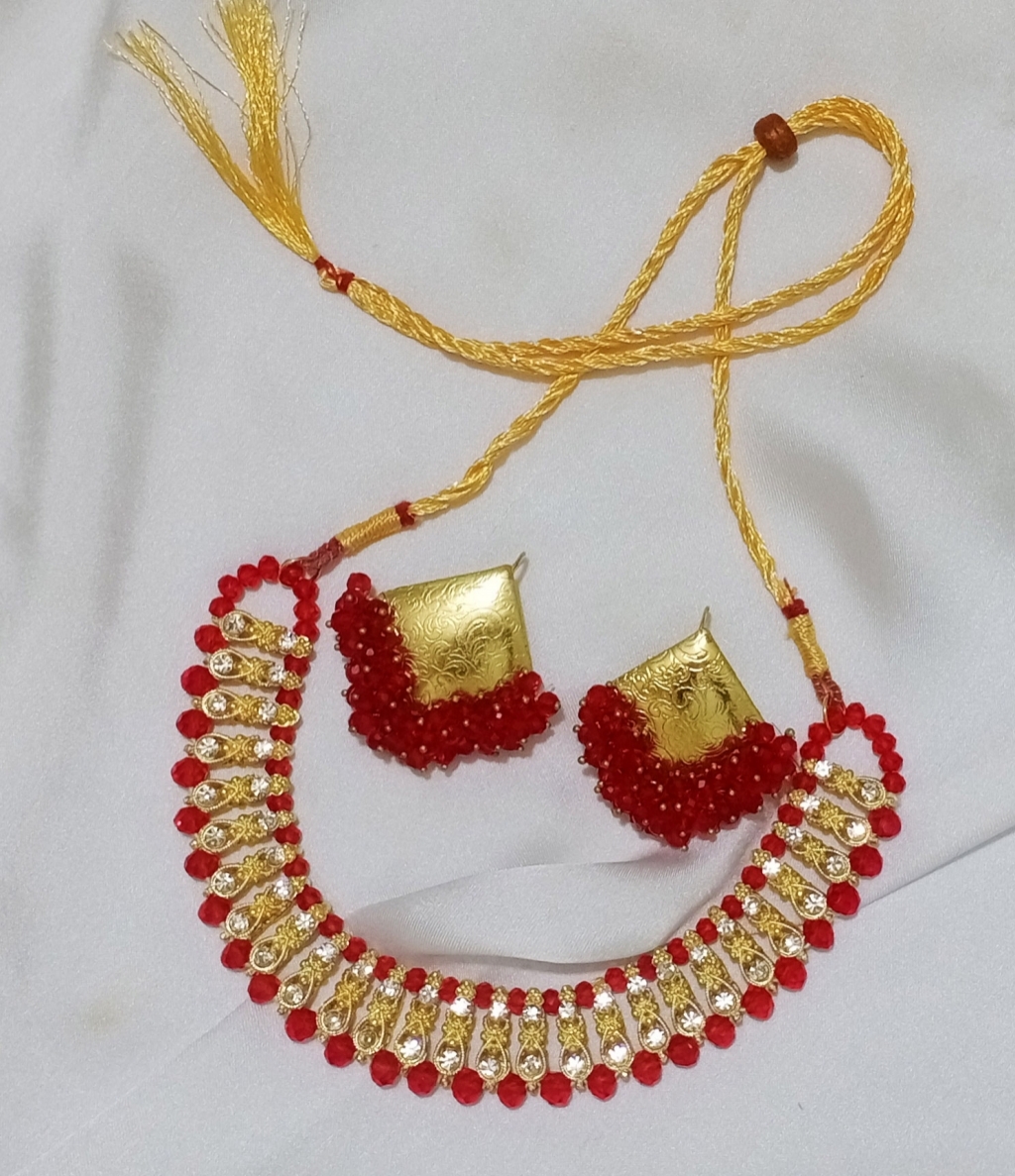 Buy Fashion Necklace With Stud Earrings 