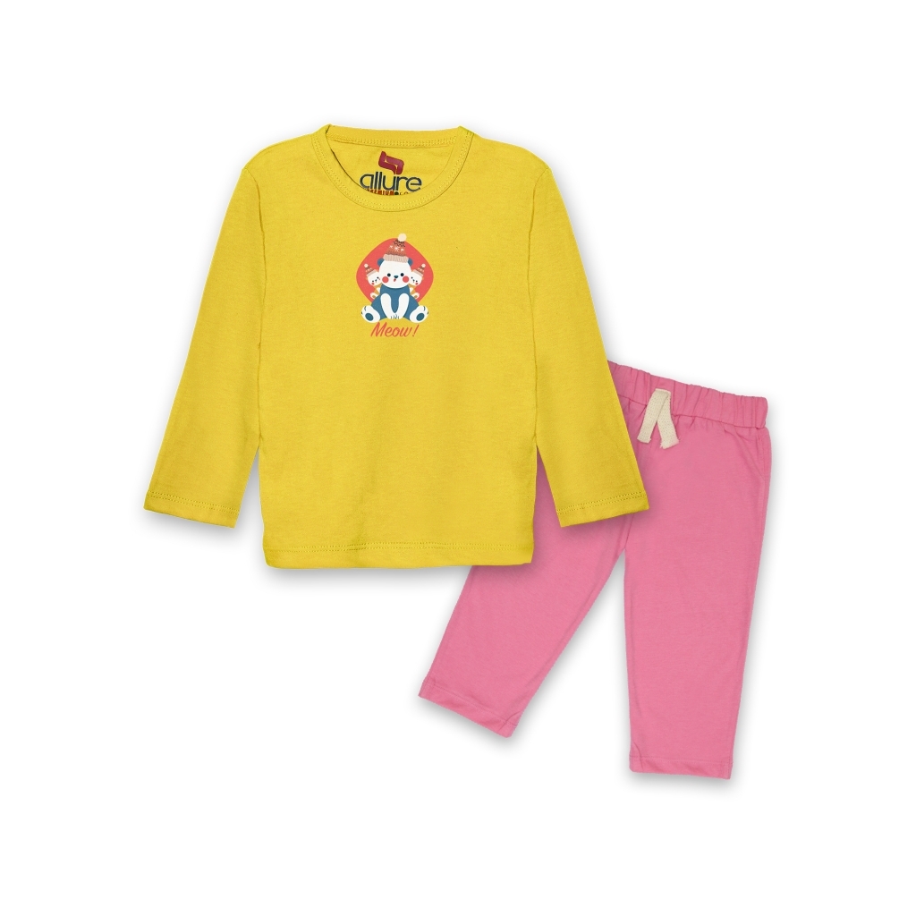 16584953940_AllureP_T-shirt_Yellow_Meow_Pink_Trousers.jpg
