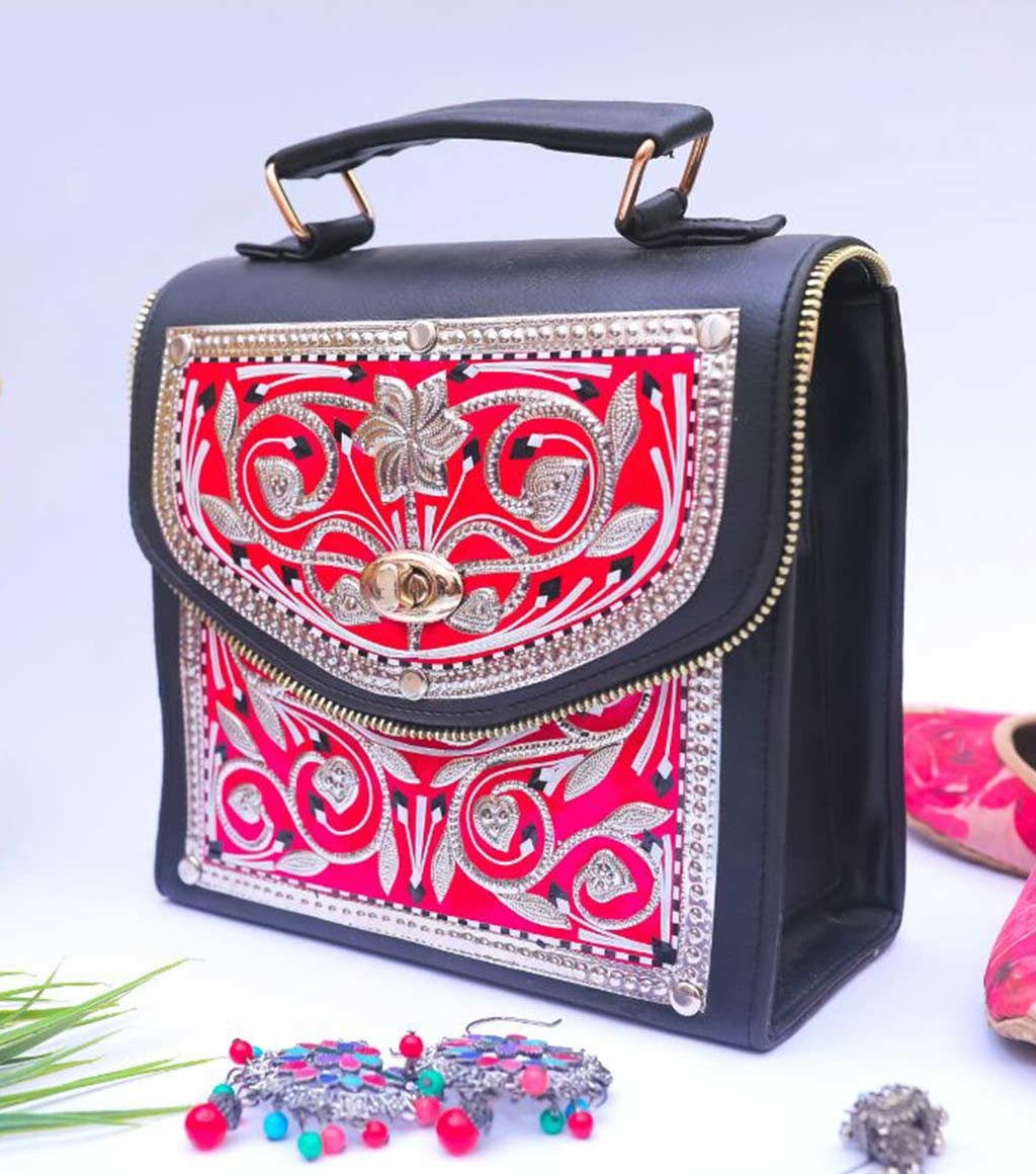 16669666090_Black-Royal-handbags-for-women-by-UrbanTruckArt-01.jpg