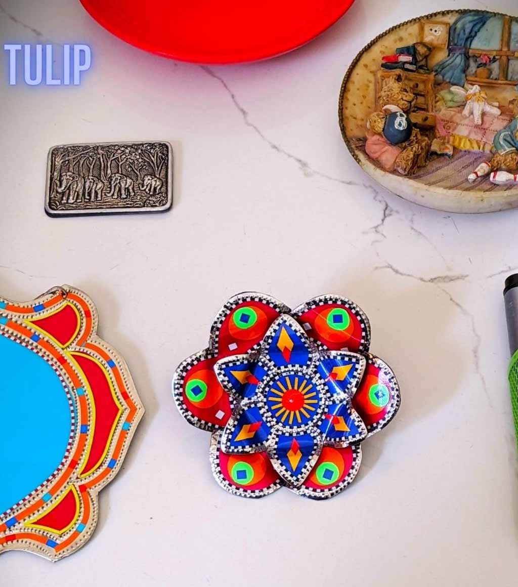 16675630080_Tulip-Handmade-Unique-fridge-magnets-by-UrbanTruckArt-01.jpg