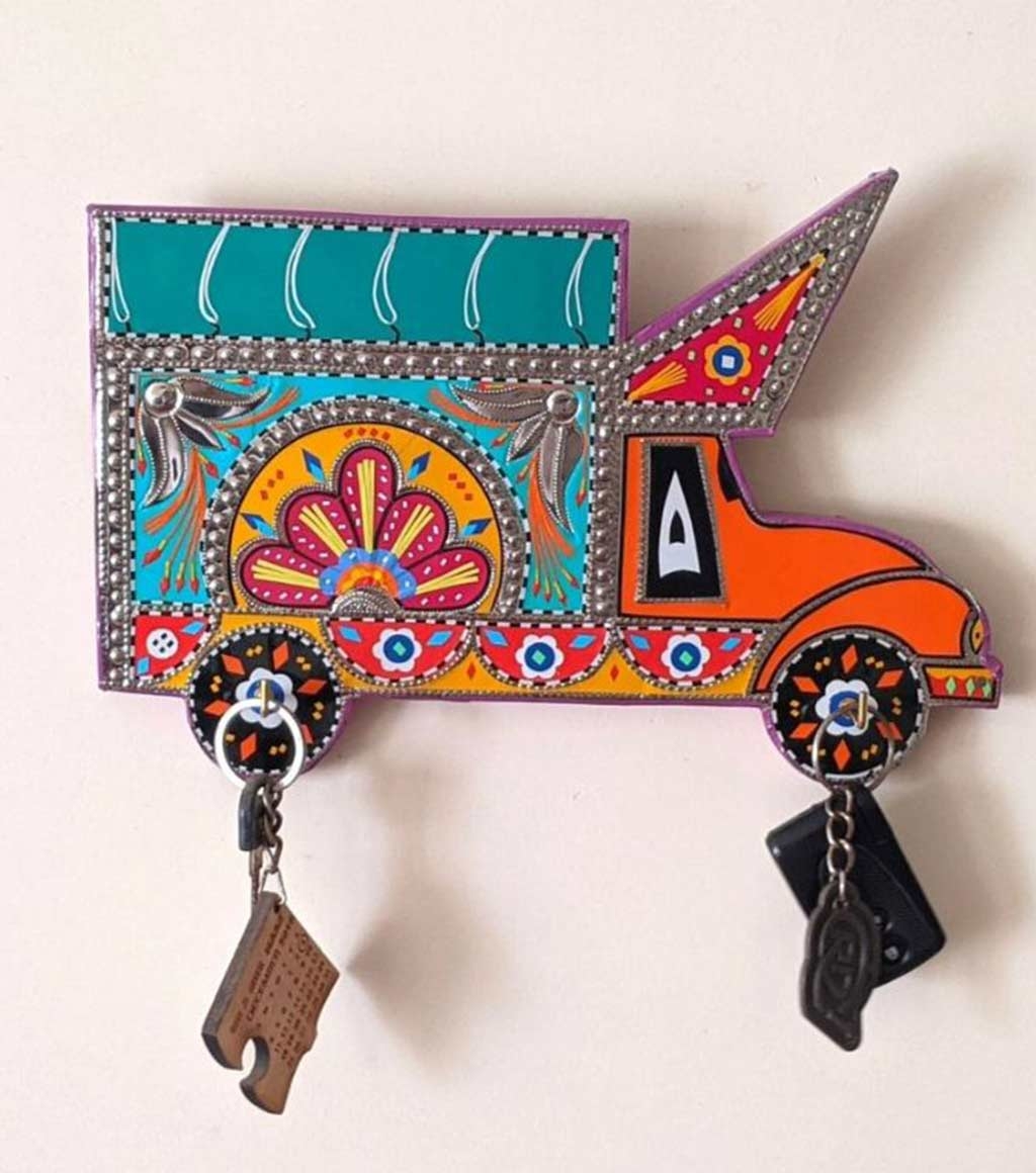 16678316710_Creative-Truck-key-holder-for-wall-by-UrbanTruckArt-02.jpg