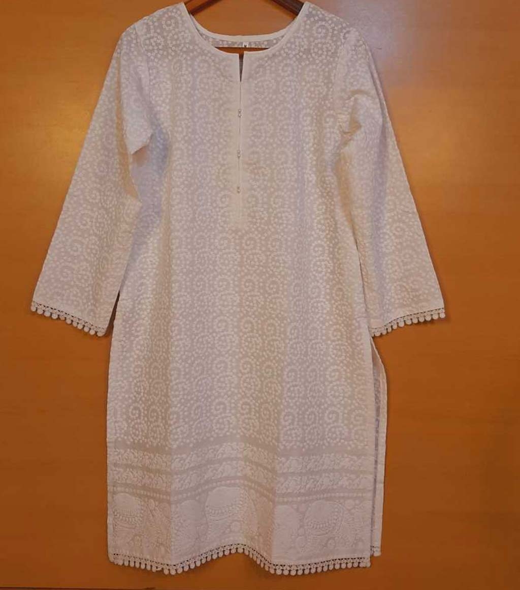 16685243890_White-Embossed-Laces-Embellished-Kurti-for-girls-by-ZARDI-01.jpg