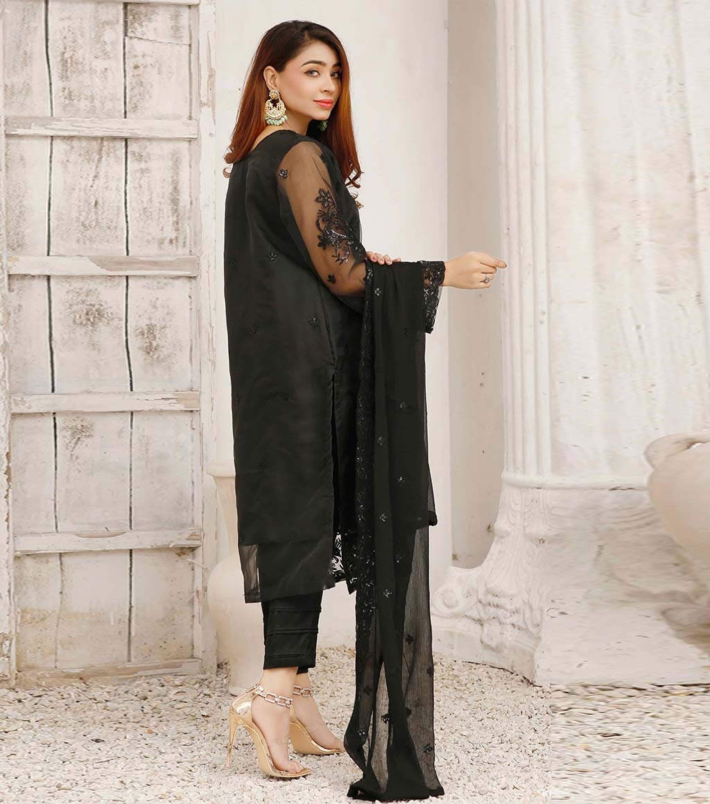 2020 New Trouser Designs  Capri Designs  Palazzo Pant  Shalwar Mohri  Poncha  Fashion Trends  2020 New Trouser Designs  Capri Designs   Palazzo Pant  Shalwar Mohri Poncha  Fashion Trends  By Lush Pakistani  Dress designs  Facebook