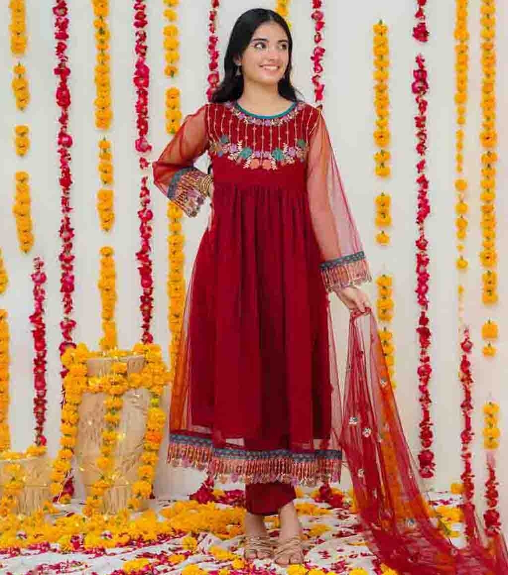 17302977970_large_17017782080_Surkhab_Stylish_Red_Embroidered_3pc_Dress_By_Modest.jpg