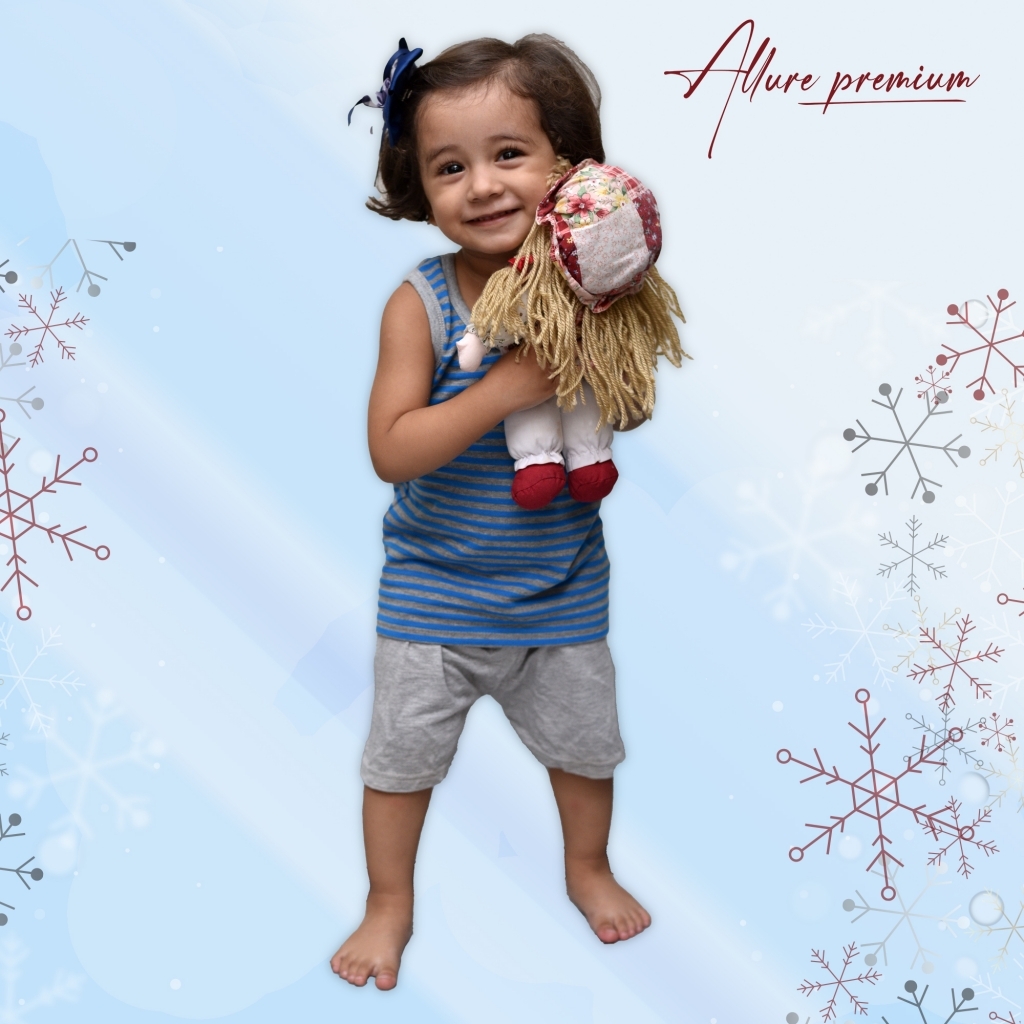 17431483940_AllurePremium_SL_Top_With_Shorts_Blue_Grey_Model.jpg