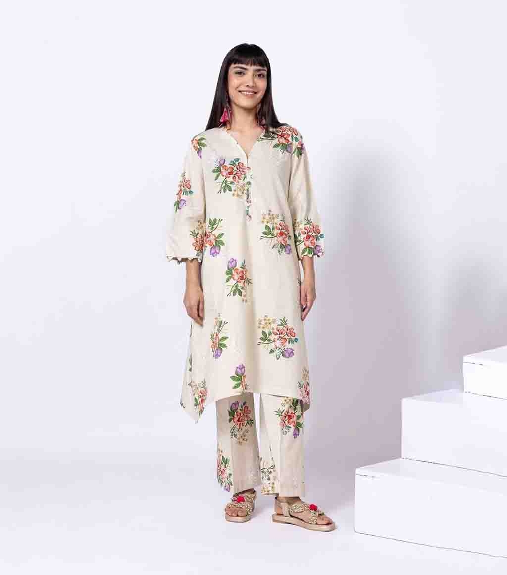 17519878340_Crosshatch_Poplin_Embroidered_floral_Kurta_by_Khaadi.jpg