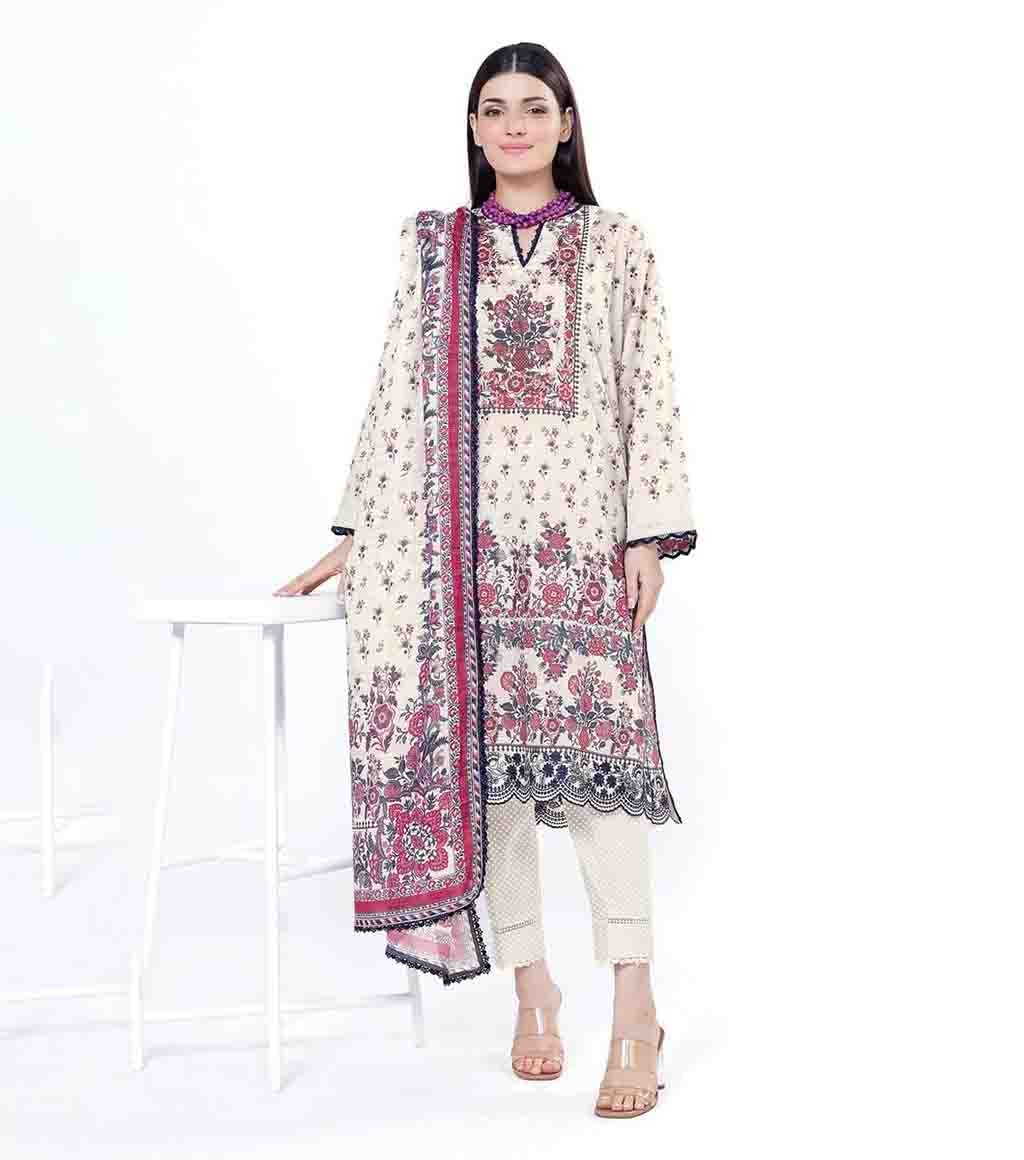 17524999600_Digital_Printed_Embroidered_Messuri_3pc_Suit_by_Khaadi.jpg