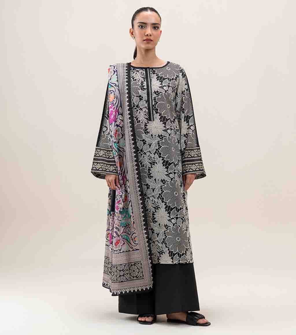 17531027320_Monochromatic_Grace_Unstitched_3pc_Printed_Lawn_Suit_By_Beechtree.jpg