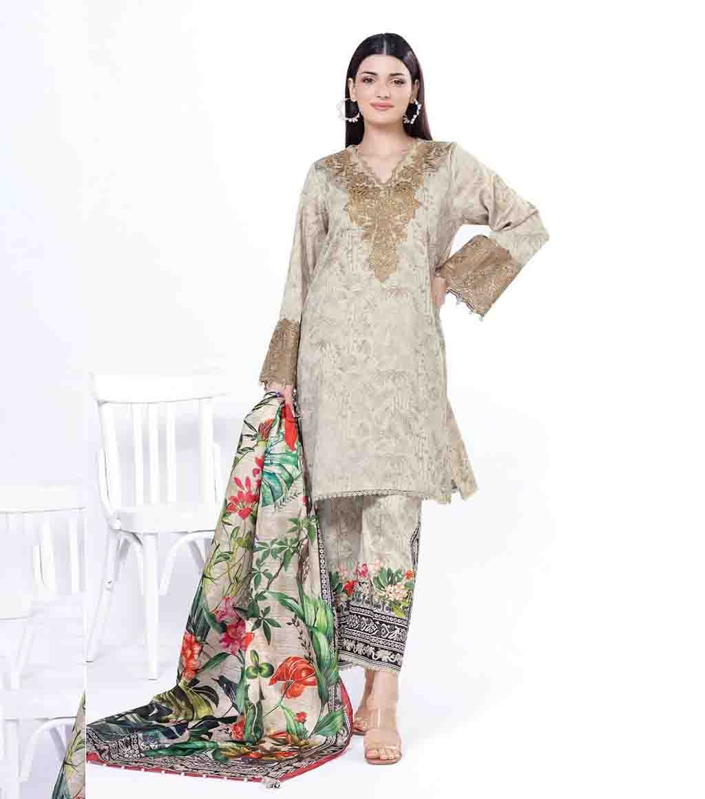 17533616220_Dessert_Embroidered_Cotton_Satin_3pc_Suit_by_Khaadi.jpg