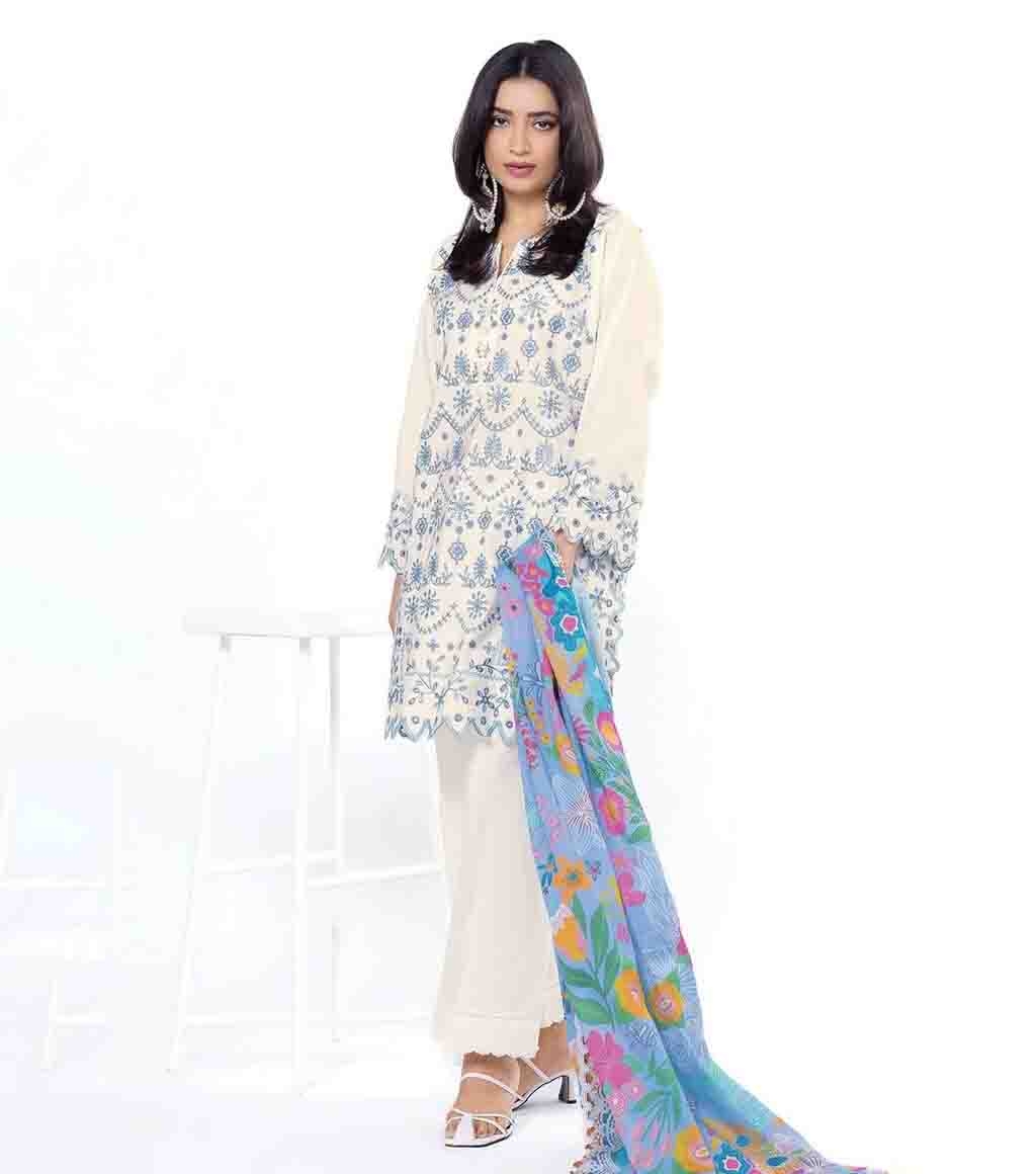 17533632330_White_Dull_Raw_Silk_Embroidered_3pc_Suit_by_Khaadi.jpg