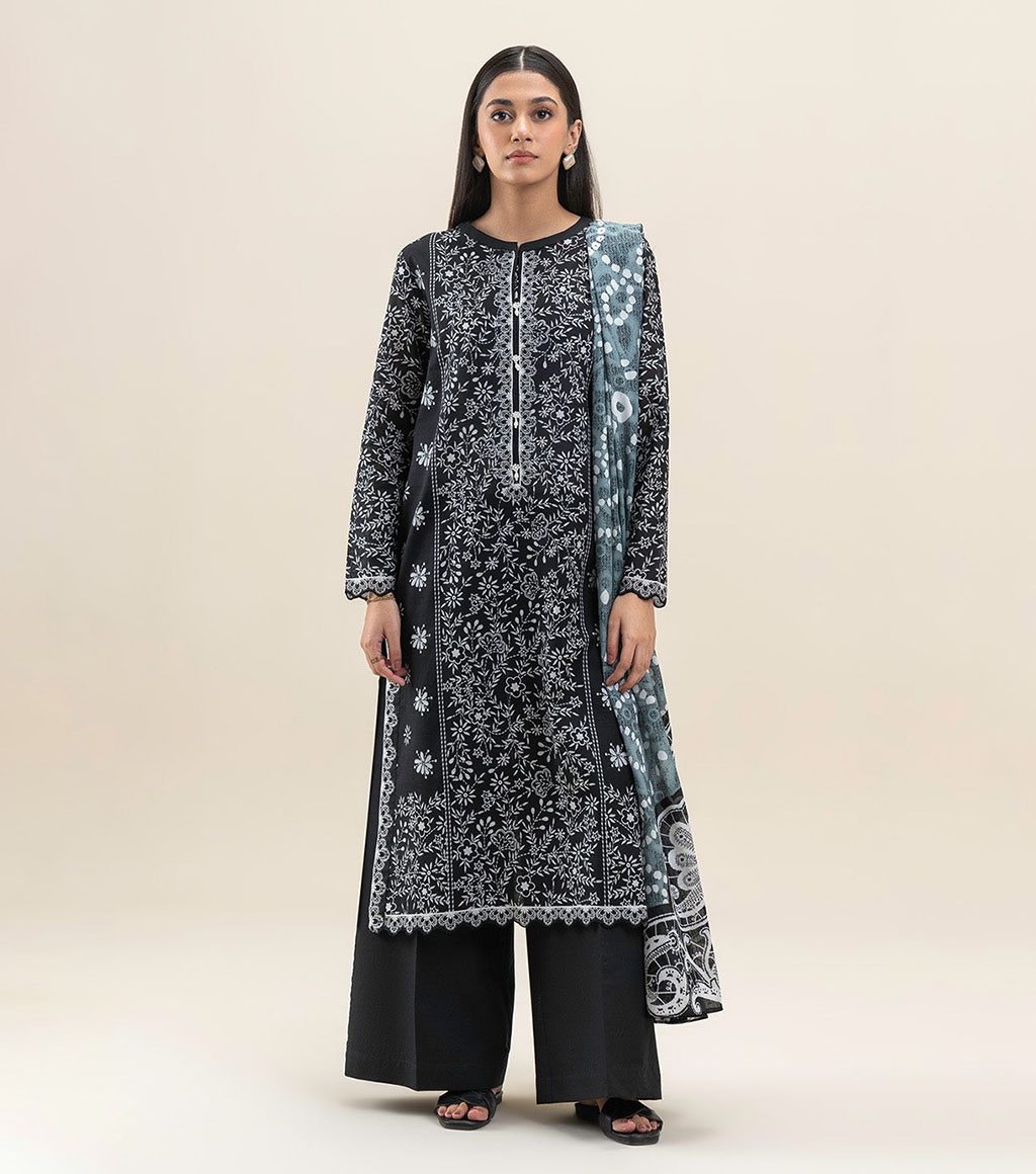 17556866640_Pitch_Bliss_Unstitched_3pc_Printed_Lawn_Suit_By_Beechtree.jpg