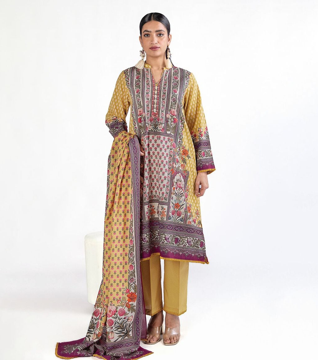 17558595530_Yellow_Printed_Slub_Lawn_3pc_Suit_by_Khaadi.jpg
