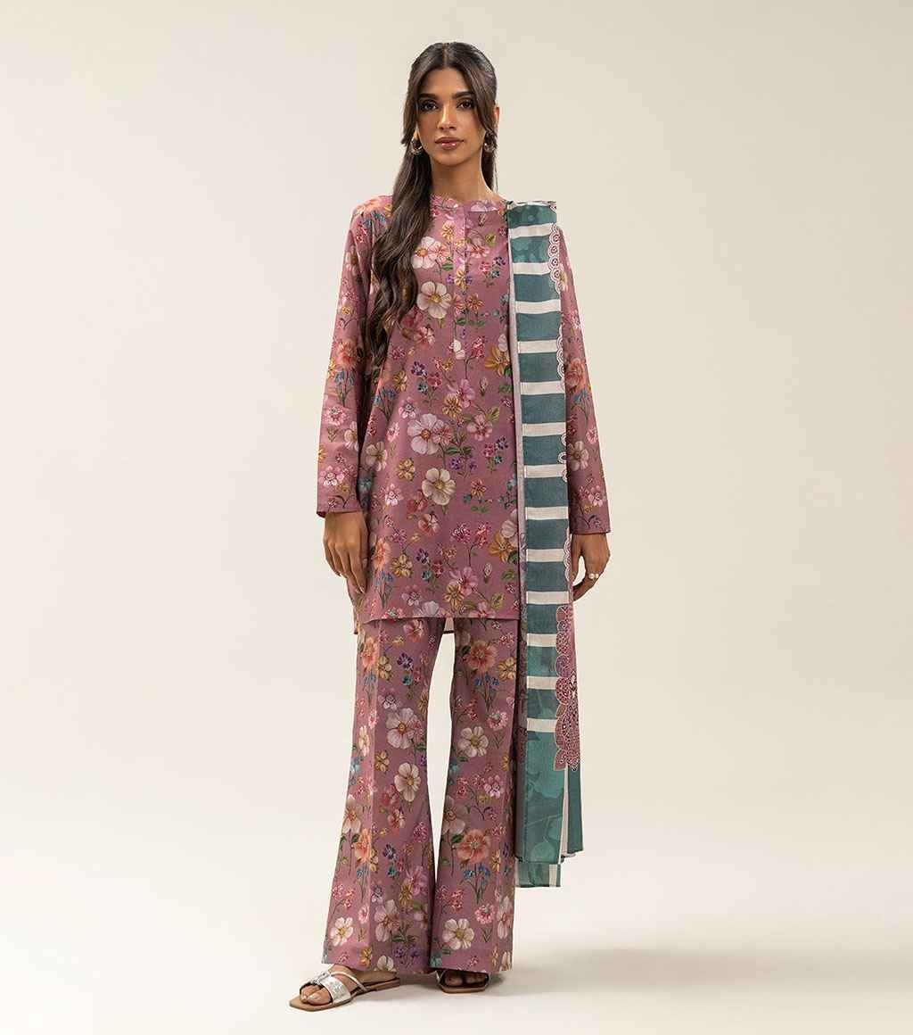 17606964540_Cashmere_Garden_Lawn_Digital_Printed_3pc_Suit_by_Khaadi.jpg