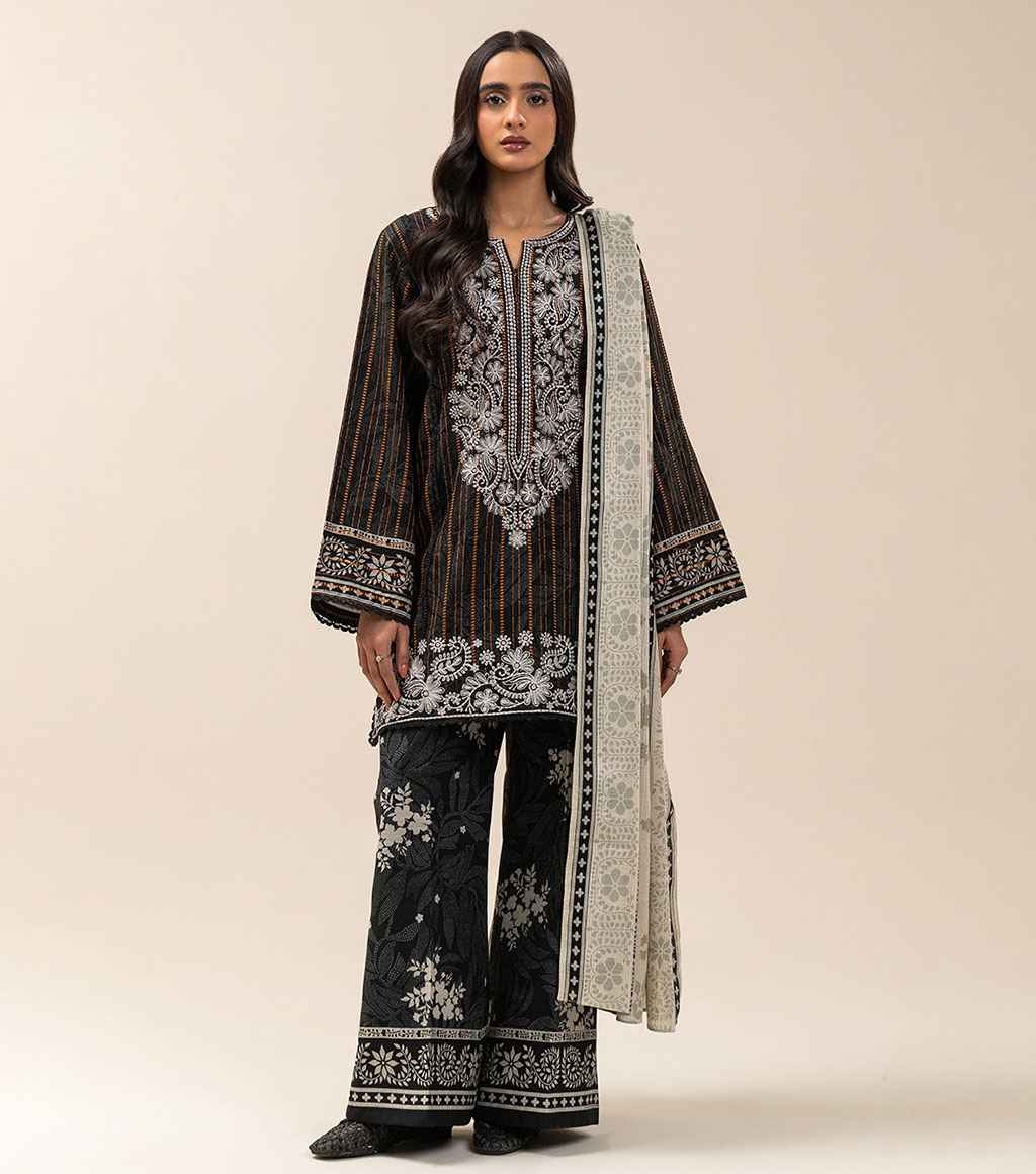 17635507560_large_17604401430_Raven_Charm_Unstitched_3pc_Printed_Lawn_Suit_By_Beechtree_11zon.jpg