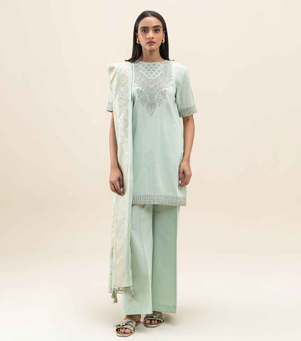 17664008420_large_17606985150_Serene_Glam_Lurex_Jacquarad_Embroidered_3pc_Suit_by_Khaadi_11zon.jpg